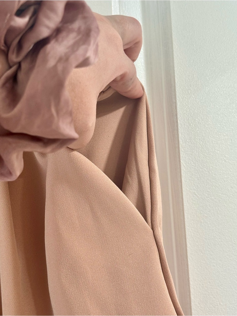 32 Degrees High-Waist Pleated Shorts in Blush Pink - Picture 4 of 10